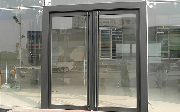 昌吉玻璃地弹门