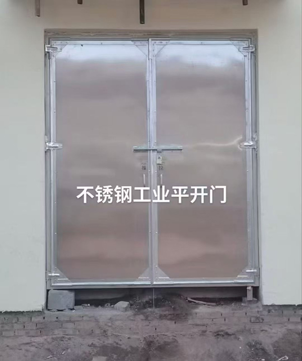 不锈钢昌吉工业平开门在现代工业场景中的应用实践