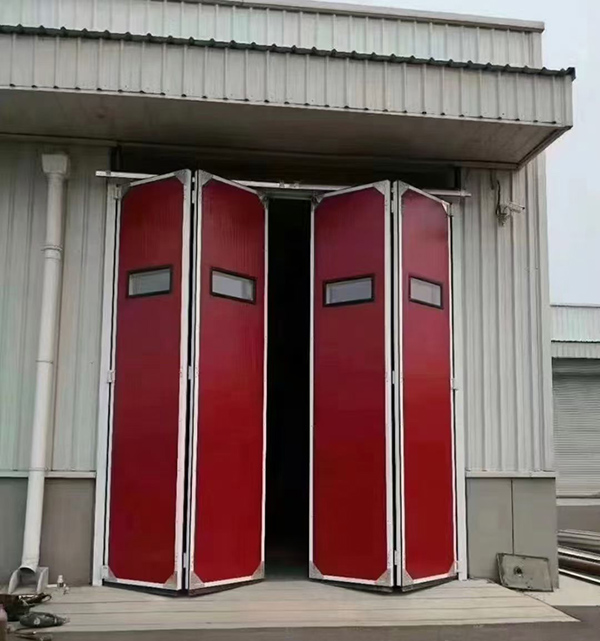 昌吉工业折叠门在大型装配车间出入口的应用实例